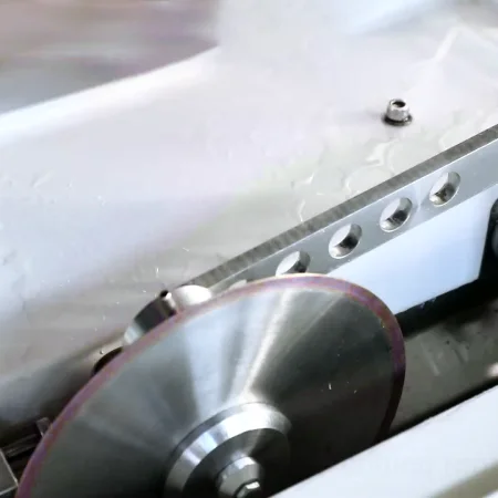 Низкоскоростной прецизионный отрезной станок IRS-56