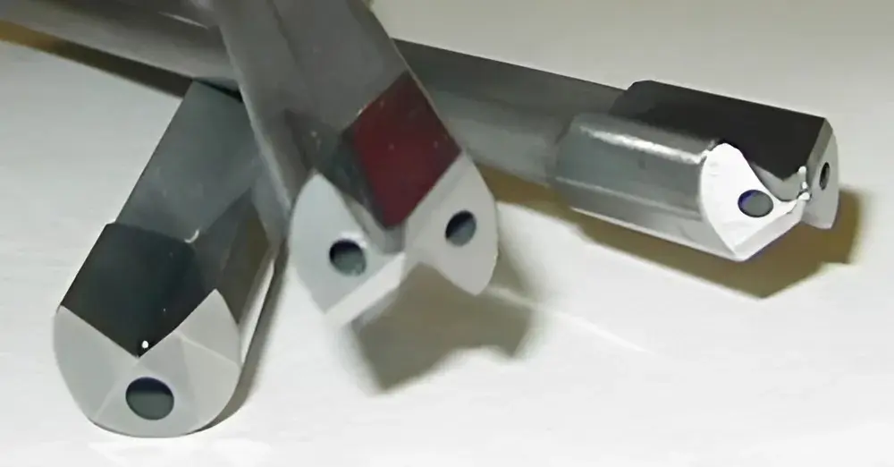 Конструкция инструмента станка для ружейного сверления глубоких отверстий GDM1-203