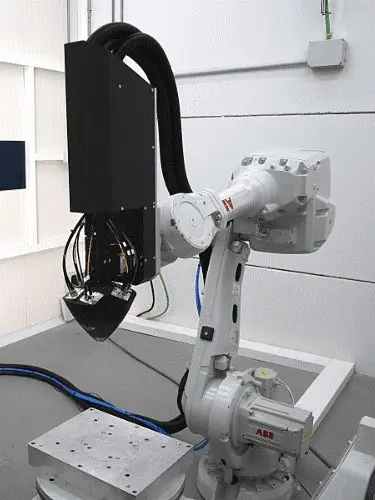 Лазерная установка для наплавления материалов