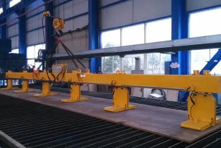 DM4 T12-120 Вертикальная магнитная траверса для листового металла