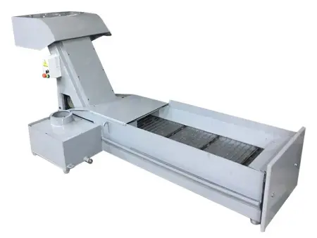 Стальной гусеничный конвейер для транспортировки стружки с резервуаром для воды. Серия IVT-A-B002