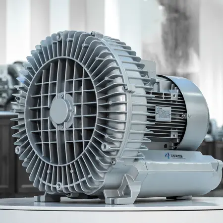 Воздуходувка одноступенчатая IRV-X004-066 (1050 м³/ч, 12,5 кВт)