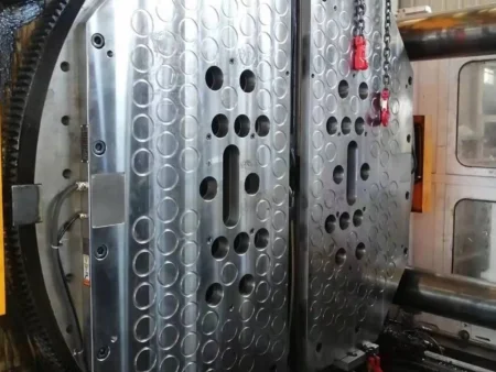 DM-TPA3 Магнитная плита для крепления пресс-форм на термопластавтоматах для многокомпонентного литья