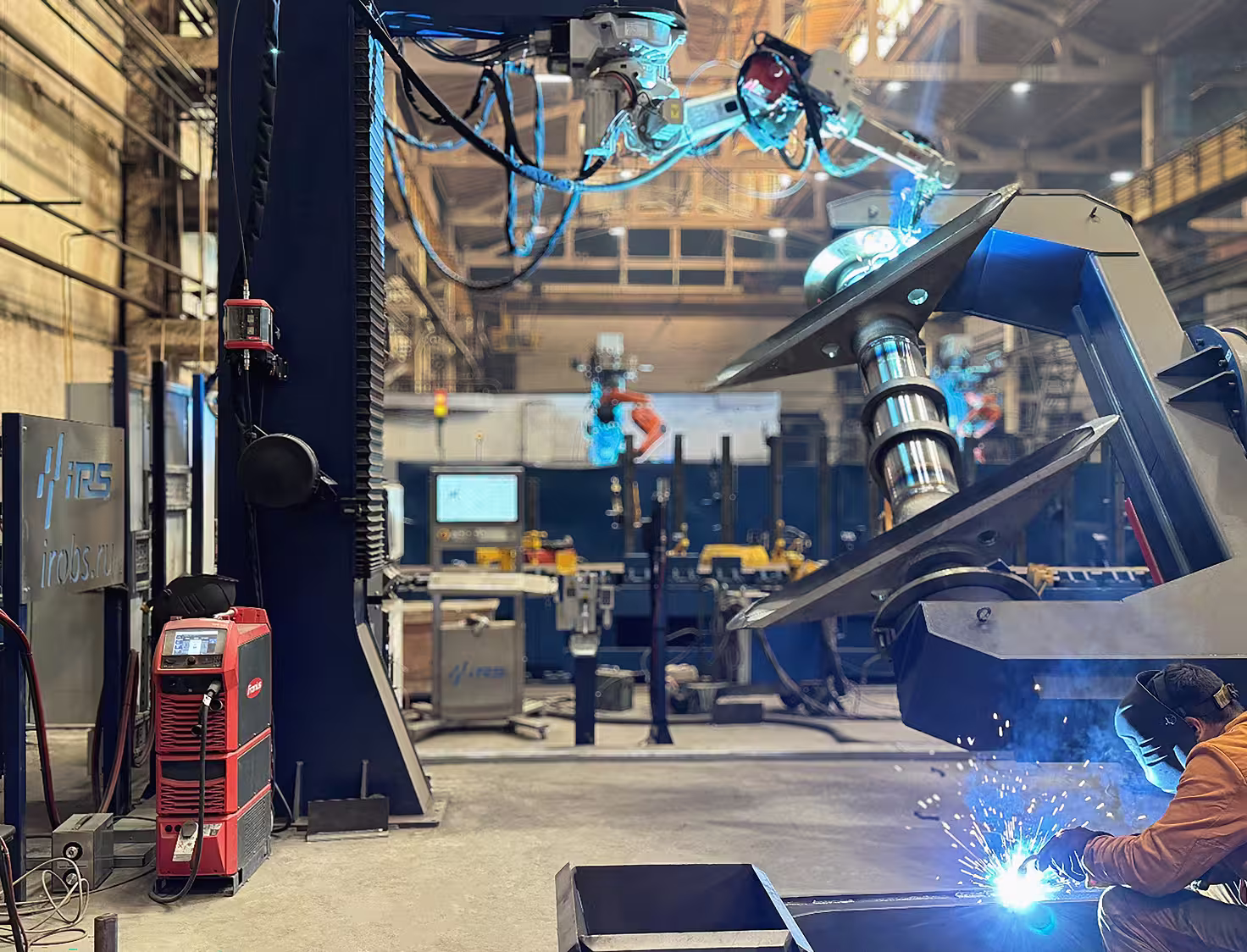 Роботизированный комплекс для MIG/MAG сварки поперечин рам карьерных самосвалов