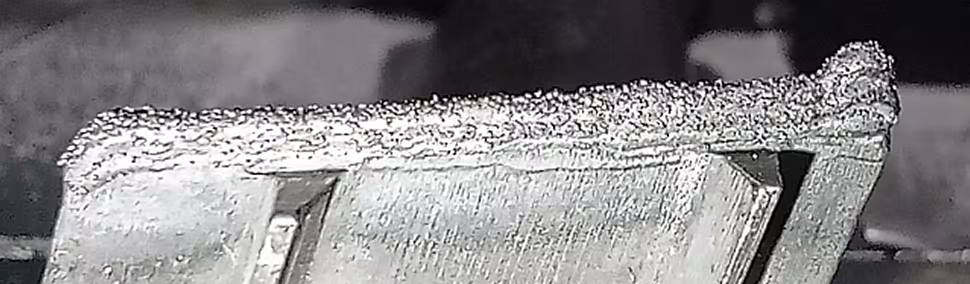 Example of laser cladding. Blade repair. Tip cladding 3