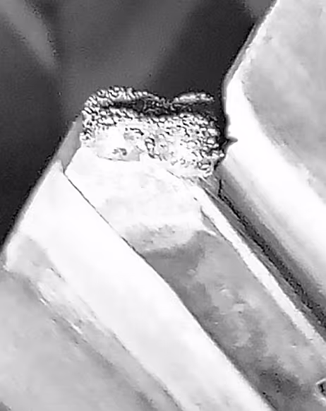 Example of laser cladding. Blade tooth repair with powder cladding 2