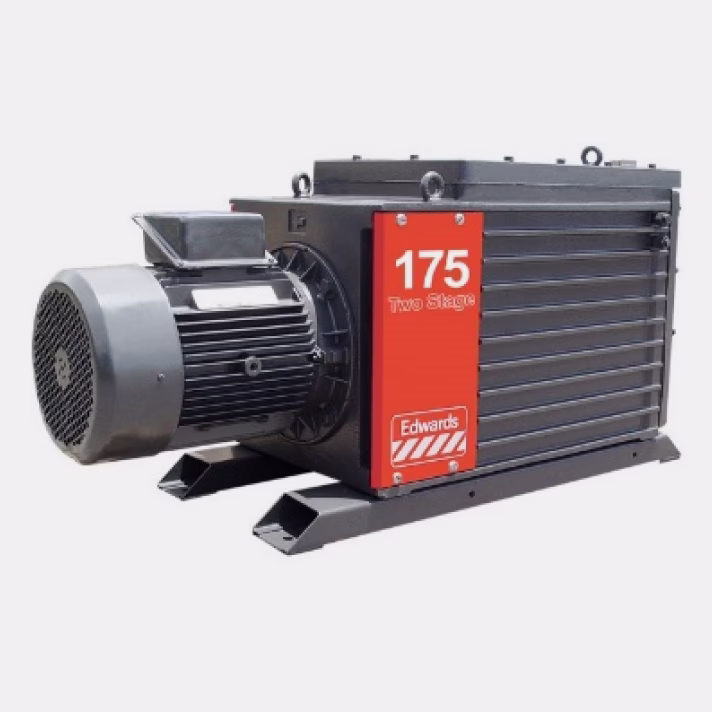 Роторный вакуумный насос установки для сварки в контролируемой атмосфере