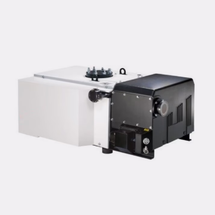 Пластинчато-роторный вакуумный насос установки для сварки в контролируемой атмосфере