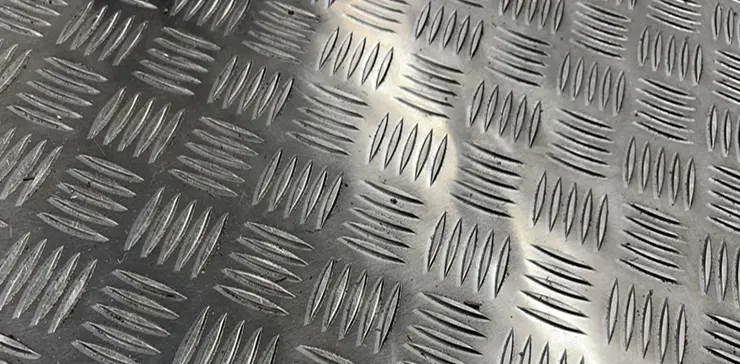 Напольное покрытие слесарных и сварочных кабин