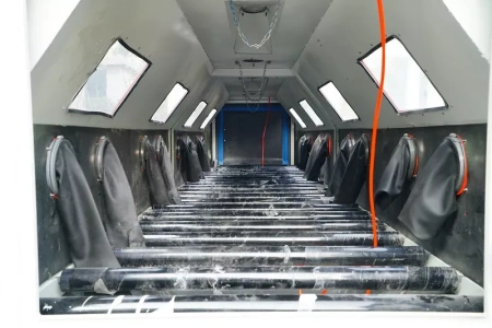 Дробеструйная камера напорная с четырьмя станциями DS-28-3-PT